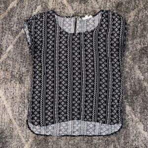 Patterned black and white shirt. Hippie Rose. SIZE LARGE.